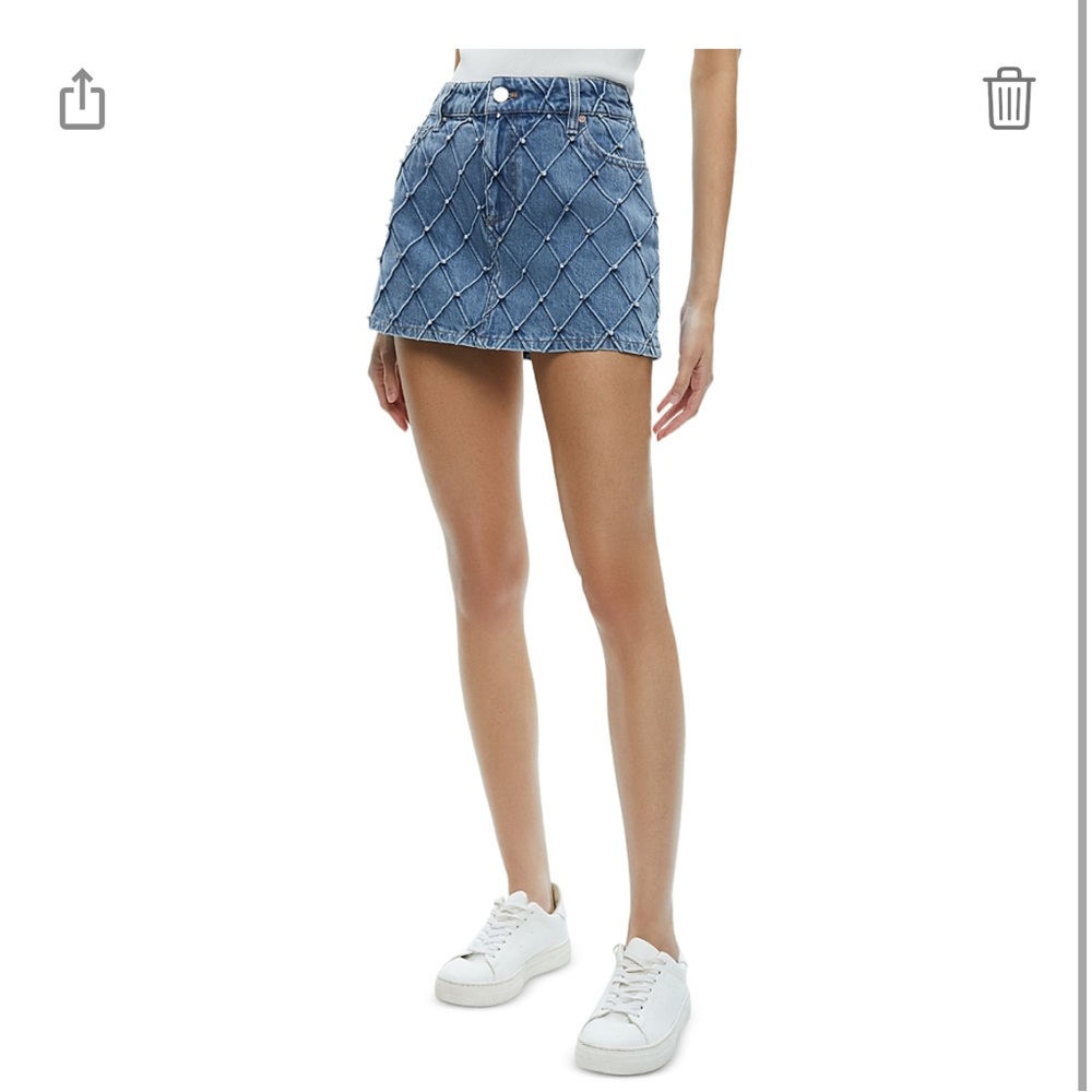 ALICE & OLIVIA JOSS HIGH RISE QUILTED EMBELLISHED MINI SKIRT SIZE 28 DENIM BLUE